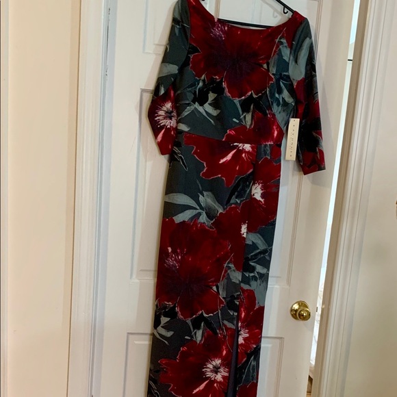 Elbow Sleeve Printed Column Gown - Picture 3 of 5